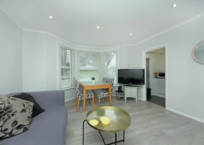 Ealing Garden Flat
