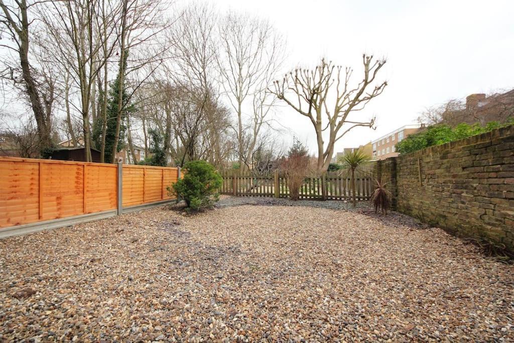 Apartment Garden Flat Ealing